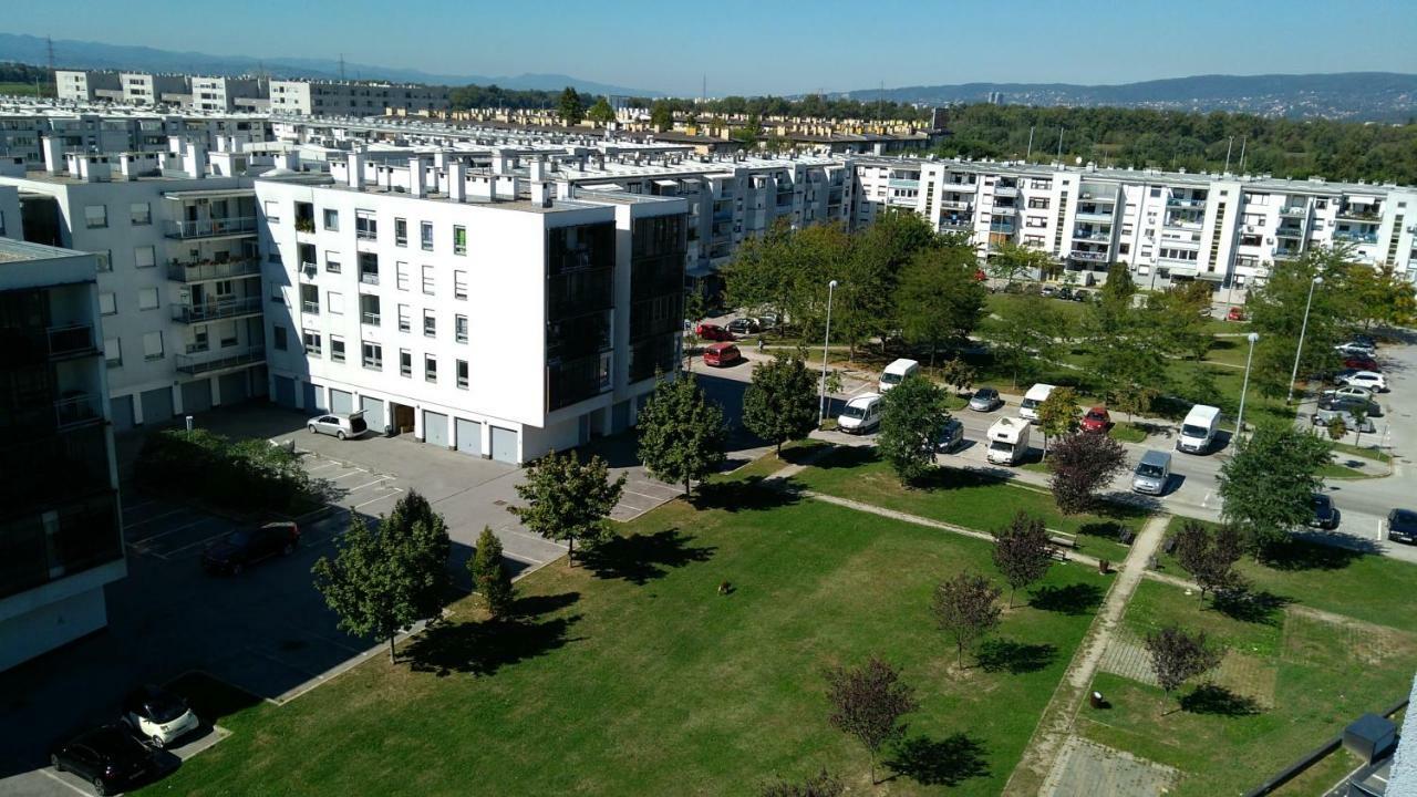 Apartman Nadja Arena Zagabria Esterno foto